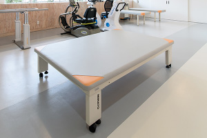 プラットホーム